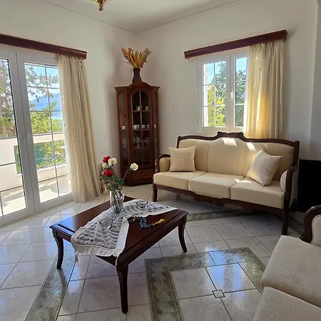 Διαμέρισμα Annie's Summer House Πλύτρα