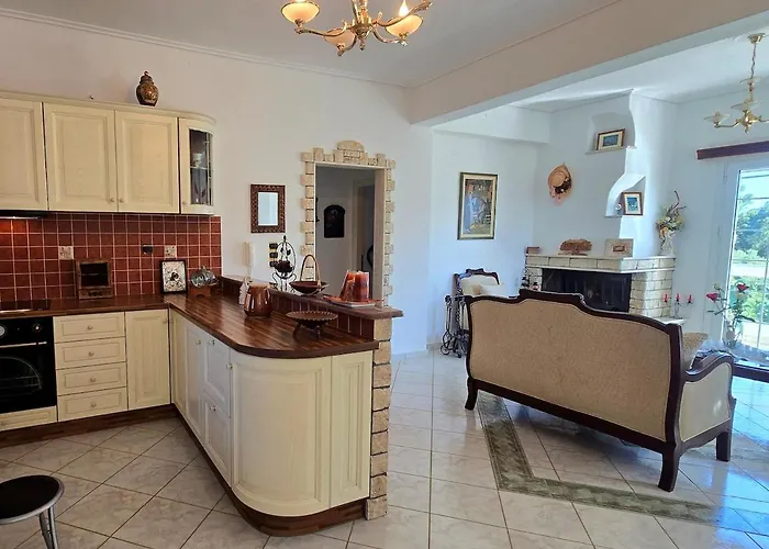 Annie's Summer House *